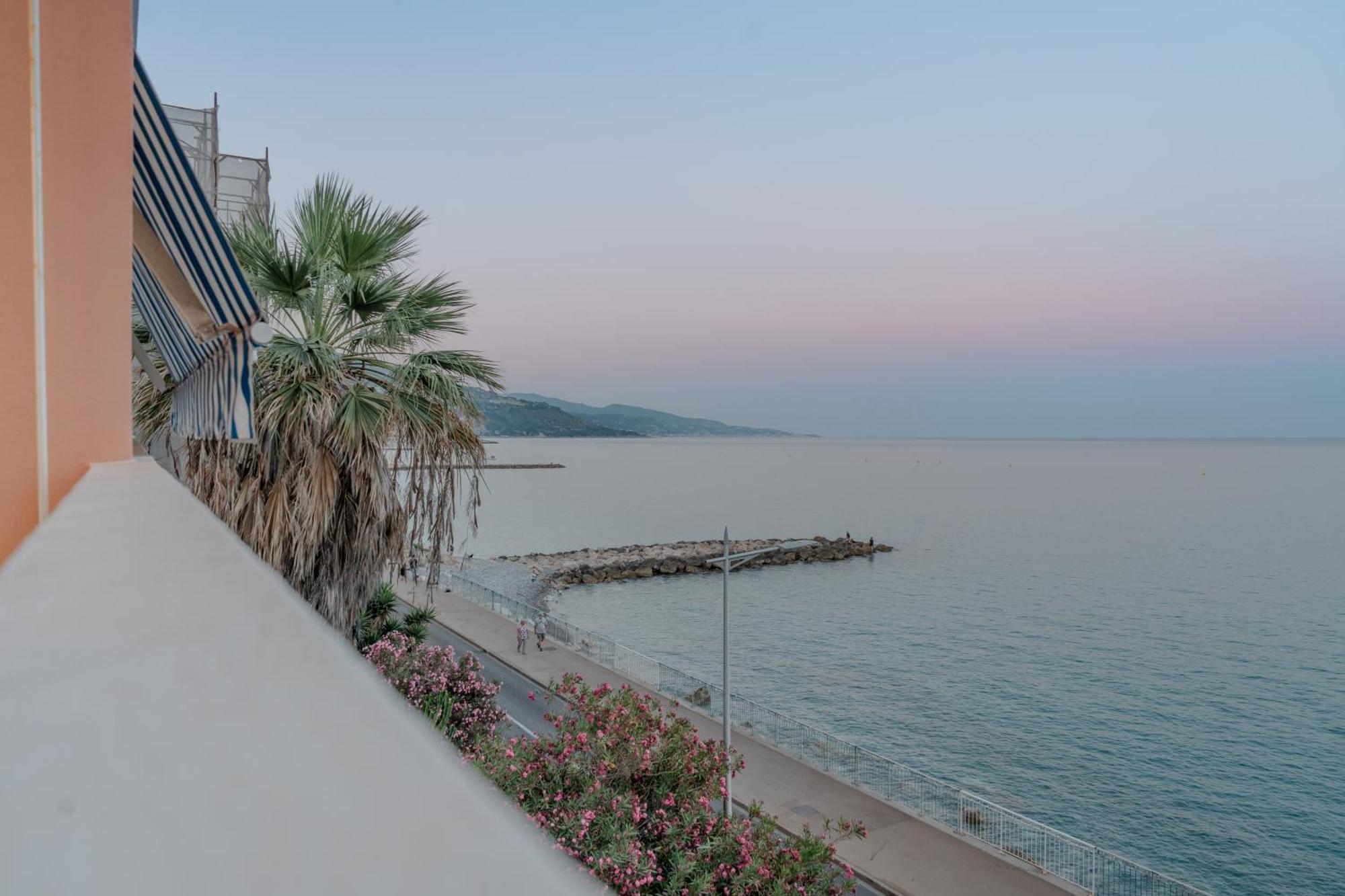 Le Pamela Menton Front De Mer מראה חיצוני תמונה